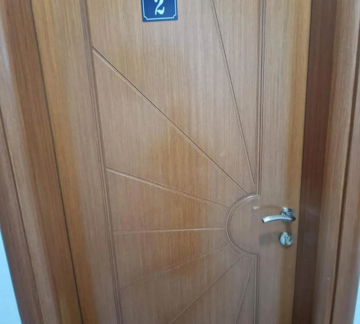 Bar-Restaurant-Hotel-Familja Klos Ξενοδοχείο